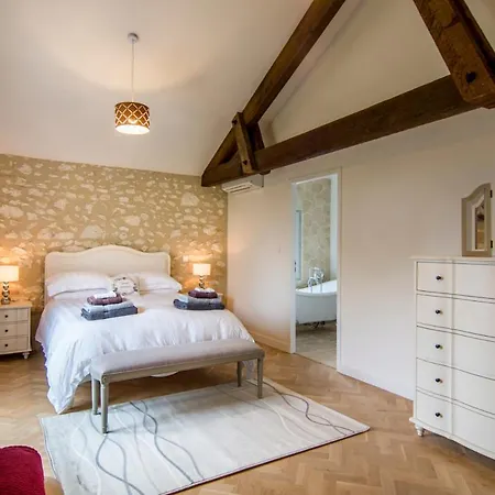 Sleeps 22 Pool Air Con Wifi 빌라