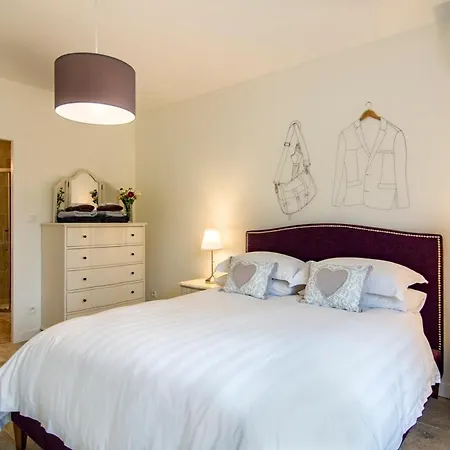 Sleeps 22 Pool Air Con Wifi