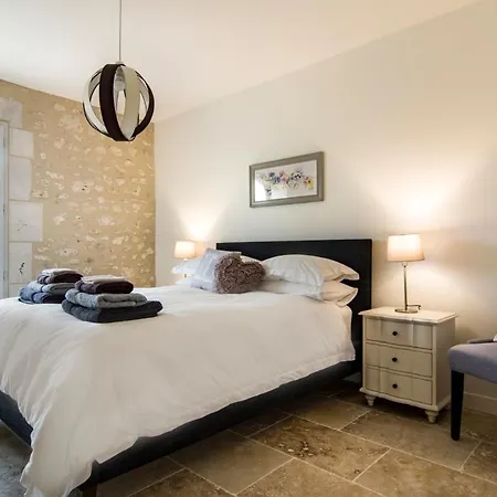 Sleeps 22 Pool Air Con Wifi * Agnac